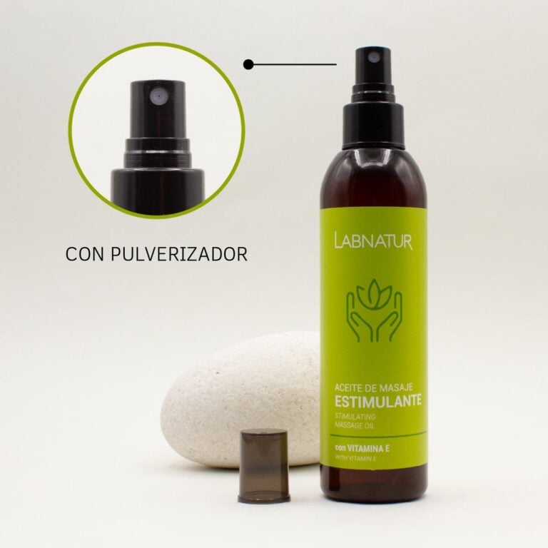 Aceite Masaje Estimulante Labnatur 200ml con pulverizador para aplicación cómoda en masajes corporales.