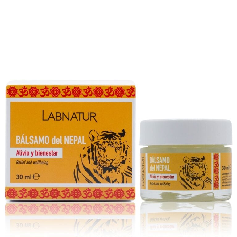 Bálsamo del Nepal Concentrado 30ml Labnatur con mentol, alcanfor, centella asiática y aceites de menta piperita y eucalipto.