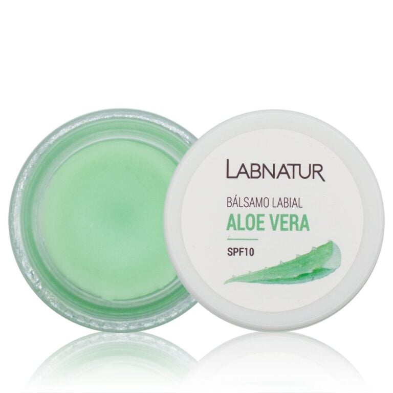 Bálsamo Labial Aloe Vera 15ml Labnatur natural con SPF10 para labios secos, hidratados y protegidos