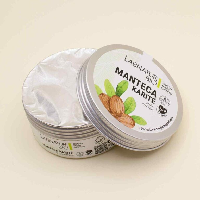 Tarro abierto de Manteca Corporal de Karité 230ml Labnatur Bio con precinto interior y tapa apoyada