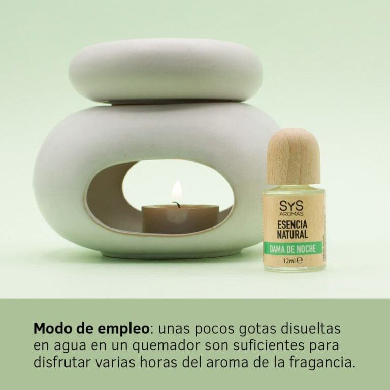 Esencia Dama de Noche 12ml SYS Aromas junto a un quemador de cerámica con vela e instrucciones de uso