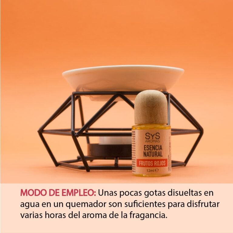 Esencia Frutos Rojos 12ml SYS Aromas junto a un quemador con recipiente de cerámica e instrucciones de uso
