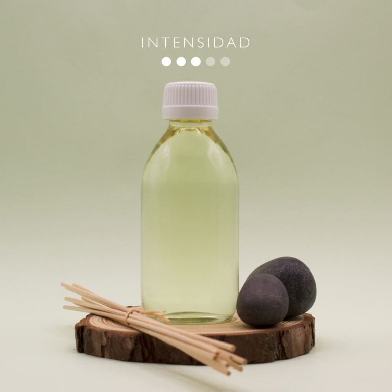 Recambio Mikado Aloe Vera Bambú 200ml SYS Aromas con intensidad tres de cinco, varillas y piedras oscuras