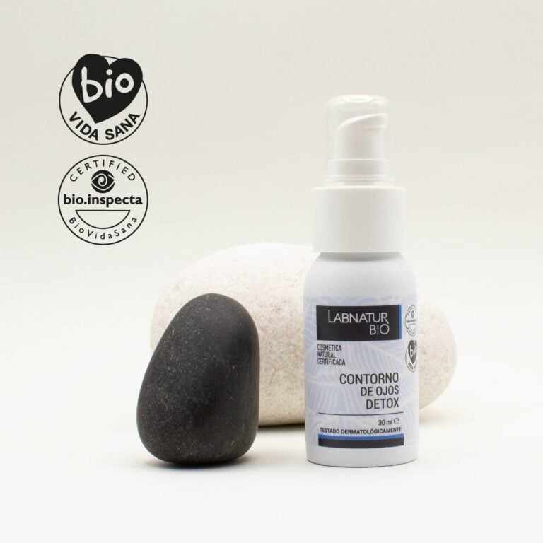 Contorno de Ojos Detox Labnatur Bio 30ml con sellos Bio.inspecta y BioVidaSana sobre fondo natural.