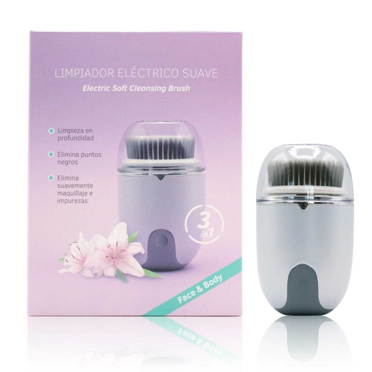 Limpiador Facial Eléctrico 3 en 1 con tres cabezales intercambiables para limpieza profunda del rostro.