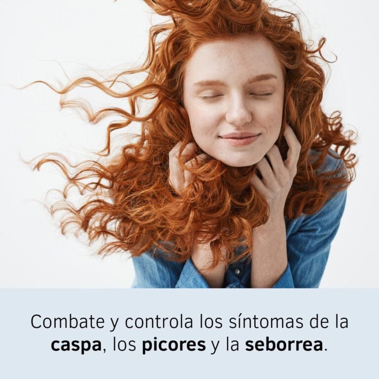 Mujer pelirroja con cabello rizado junto al mensaje combate la caspa, los picores y la seborrea