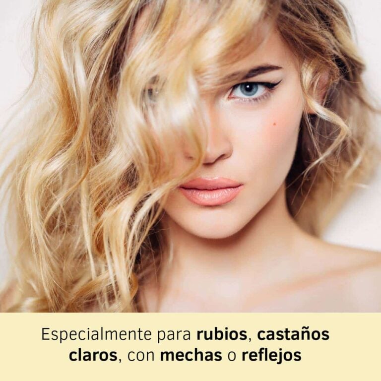 Mujer con cabello rubio ondulado y mensaje para cabellos rubios, castaños claros, con mechas o reflejos