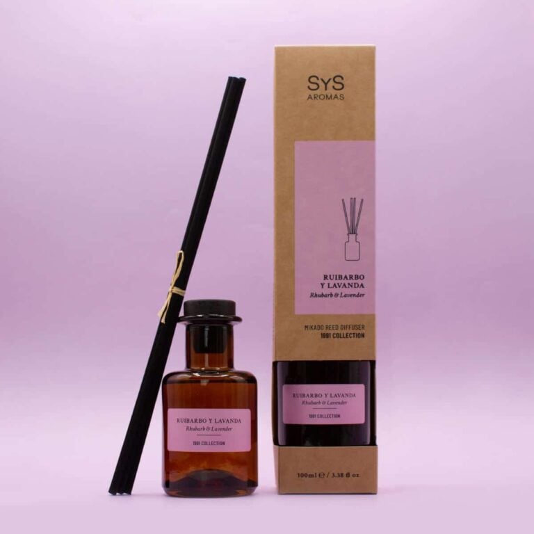 Ambientador Mikado Ruibarbo y Lavanda 100ml SYS Aromas con caja y varillas negras de la Colección 1991