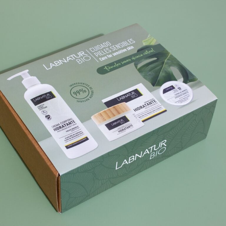 Pack Cuidado Pieles Sensibles Labnatur Bio con caja verde y mensaje 99% ingredientes de origen natural.